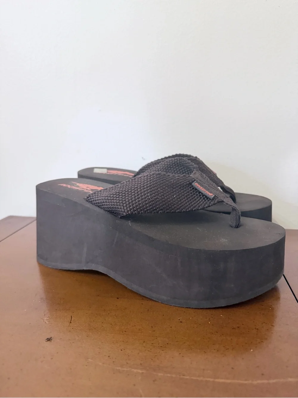 Y2K Rocket Dog Crush Platform Brown Wedge Flip-Flops Chunky 8.5 US Grunge Punk